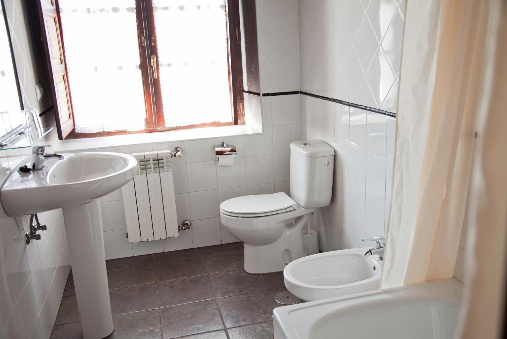 Posada La Roblera Orena Ngoại thất bức ảnh