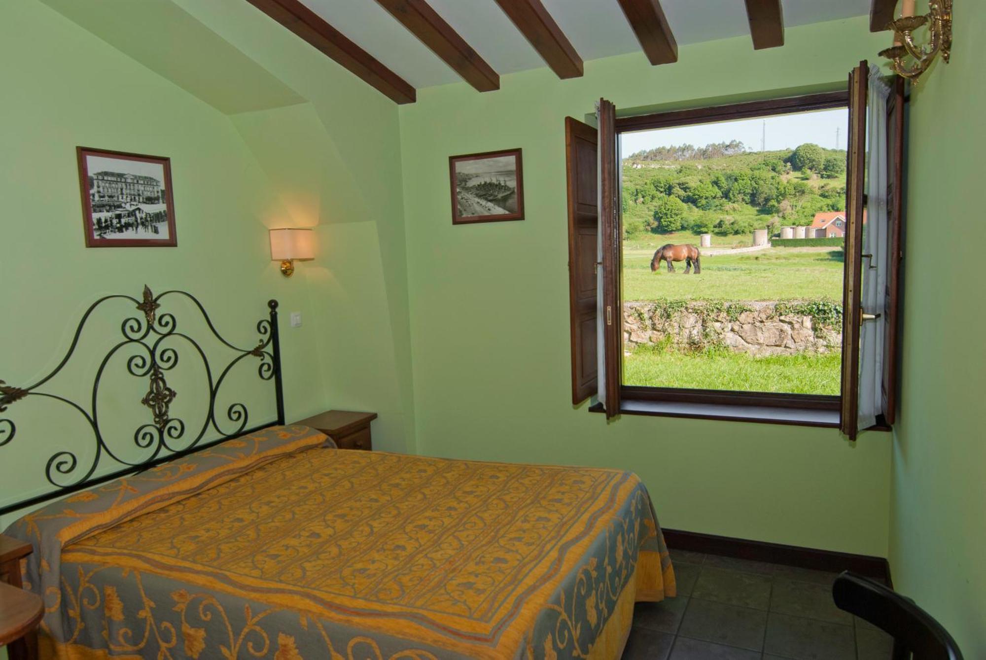 Posada La Roblera Orena Ngoại thất bức ảnh